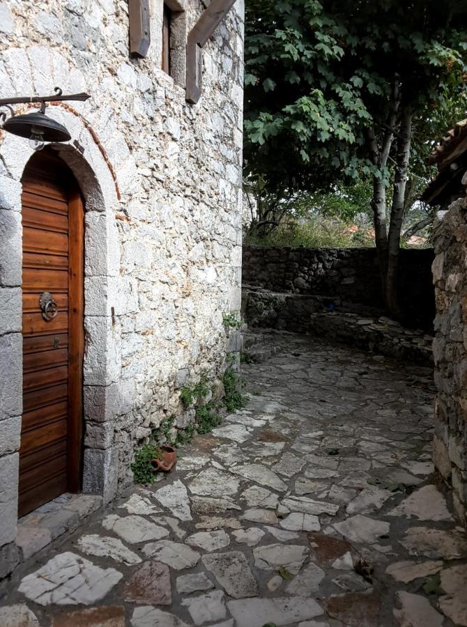 Kanto'S Guesthouse Stemnitsa Exterior foto